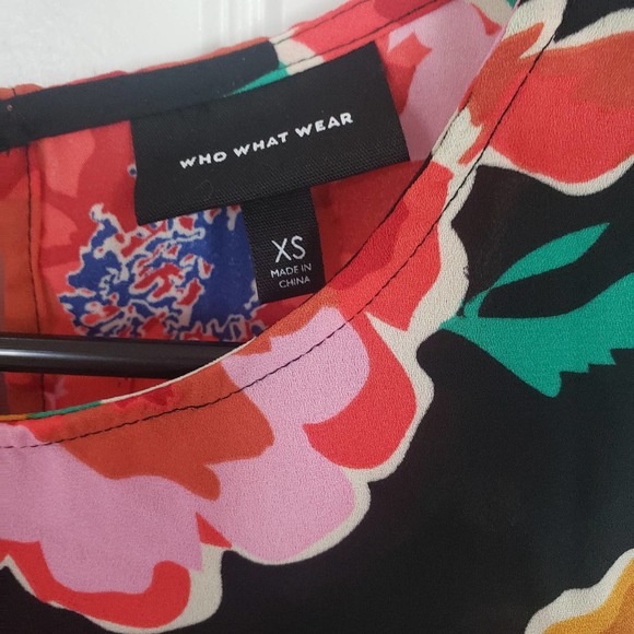 Who what wear size small black floral sheer blouse - Picture 2 of 2